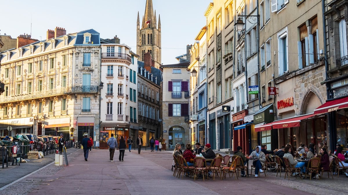 Limoges, la capital francesa donde el esmalte y la porcelana siguen vivos después de mil años