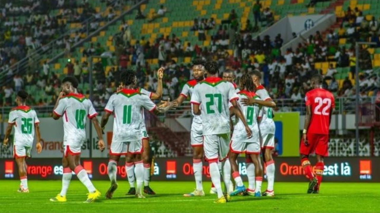 Siete para enmarcar: la Selección pasó por arriba a un rival que apenas bajó del avión
