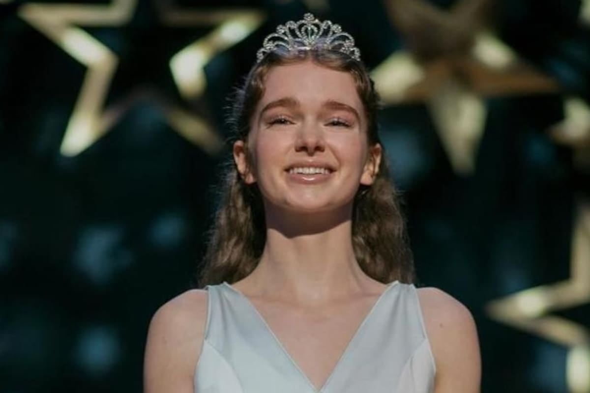 Carrie vuelve a la pantalla, ahora en ocho capítulos y con el acoso que se filtra por la pantalla del celular
