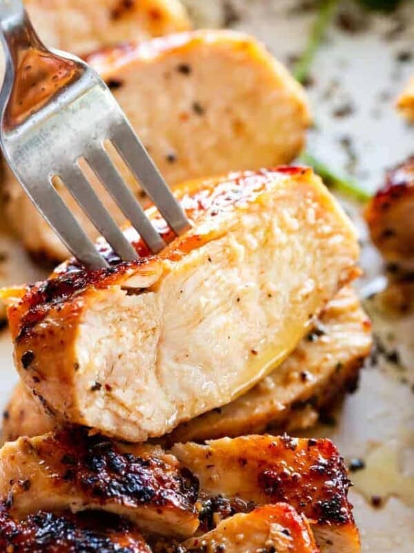 La pechuga de pollo se cocina jugosa: técnicas que no la dejan seca