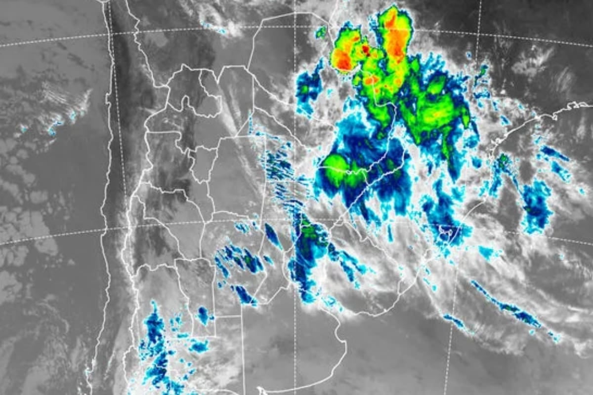 El finde largo en Buenos Aires arranca pasado por agua y termina con el sol asomando