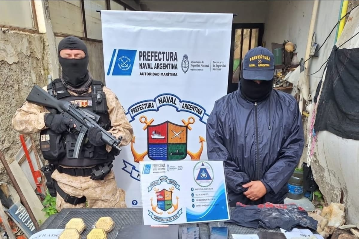 Diez kilos de oro hallados dentro de un tanque de inodoro en Caleta Olivia, en el marco de una causa por desaparición