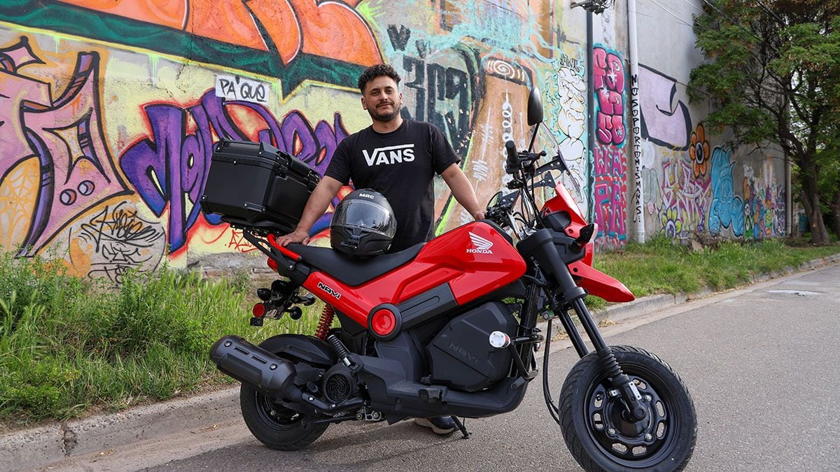 A los 40, vende el taller y se va en moto desde Neuquén hasta Alaska: un viaje a la intemperie que puede durar dos años