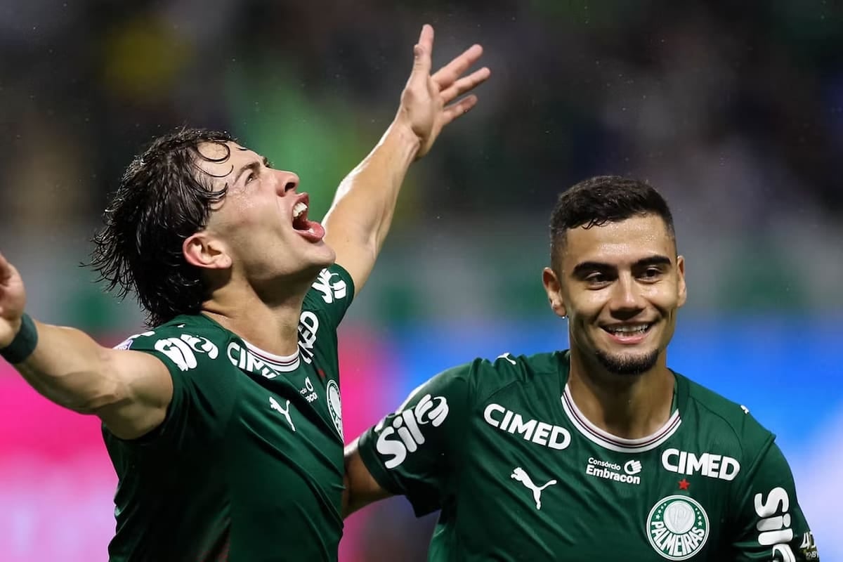 Giay se sacó la lotería en el clásico y dejó a Corinthians al borde del abismo
