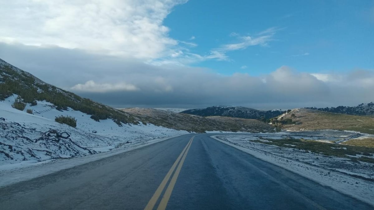 Cordillera neuquina: los dos pasos a Chile siguen abiertos, pero la montaña pide respetar las cadenas