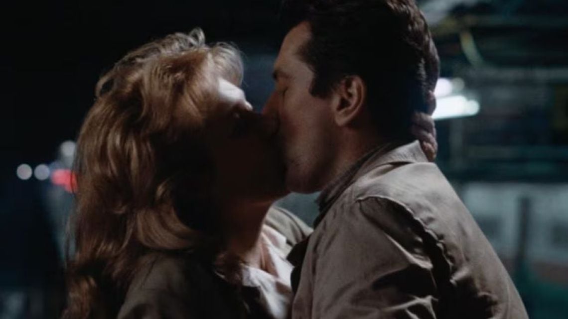 Cuarenta y dos inviernos después, vuelve "Enamorarse": la historia que unió a De Niro y Streep lejos de la guerra