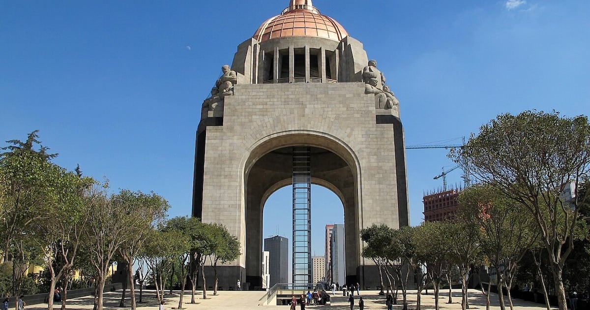 Un gigante Art Déco en medio de la CDMX: el arco triunfal más alto del mundo está abierto al público