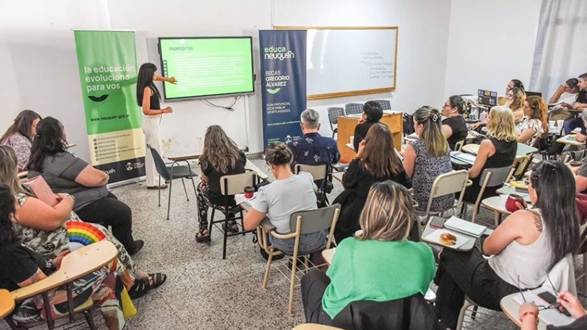 Las Becas Gregorio Álvarez en Neuquén reparten alivio entre los futuros egresados: 438 ya tienen el sí definitivo y cobrarán este mes
