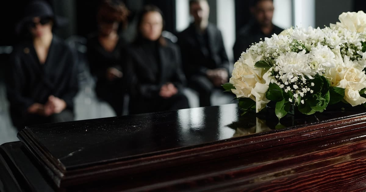 ANSES reenmascara como subsidio un pago de 15.000 pesos por gastos funerarios