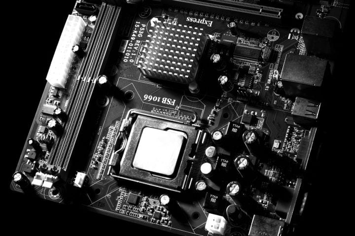 Placas con estética anime: GIGABYTE suma potencia, conexión y un collecting para armamentistas