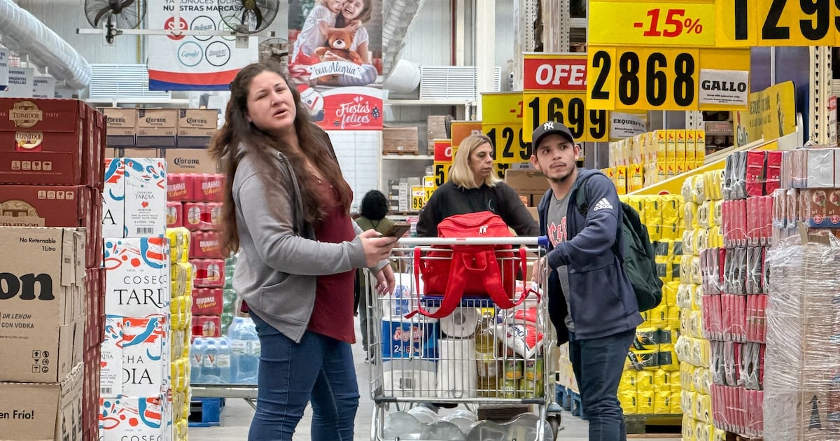 El consumo se contrajo en el comercio de alimentos durante agosto