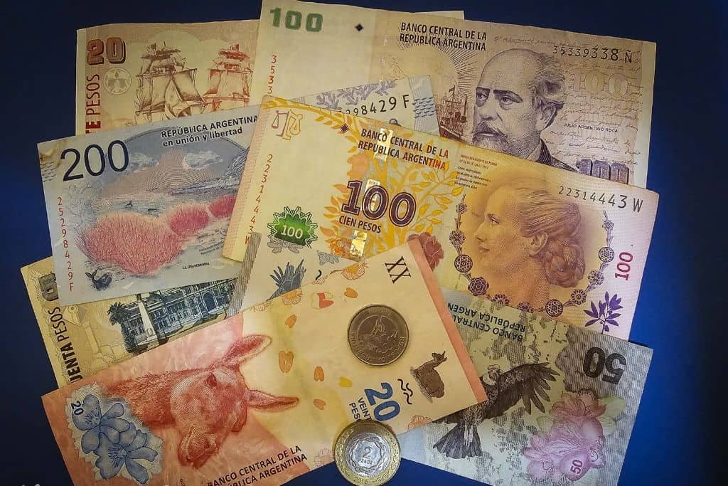 El dólar abre la semana sin cambios y la inflación mensual llega al 1,9%