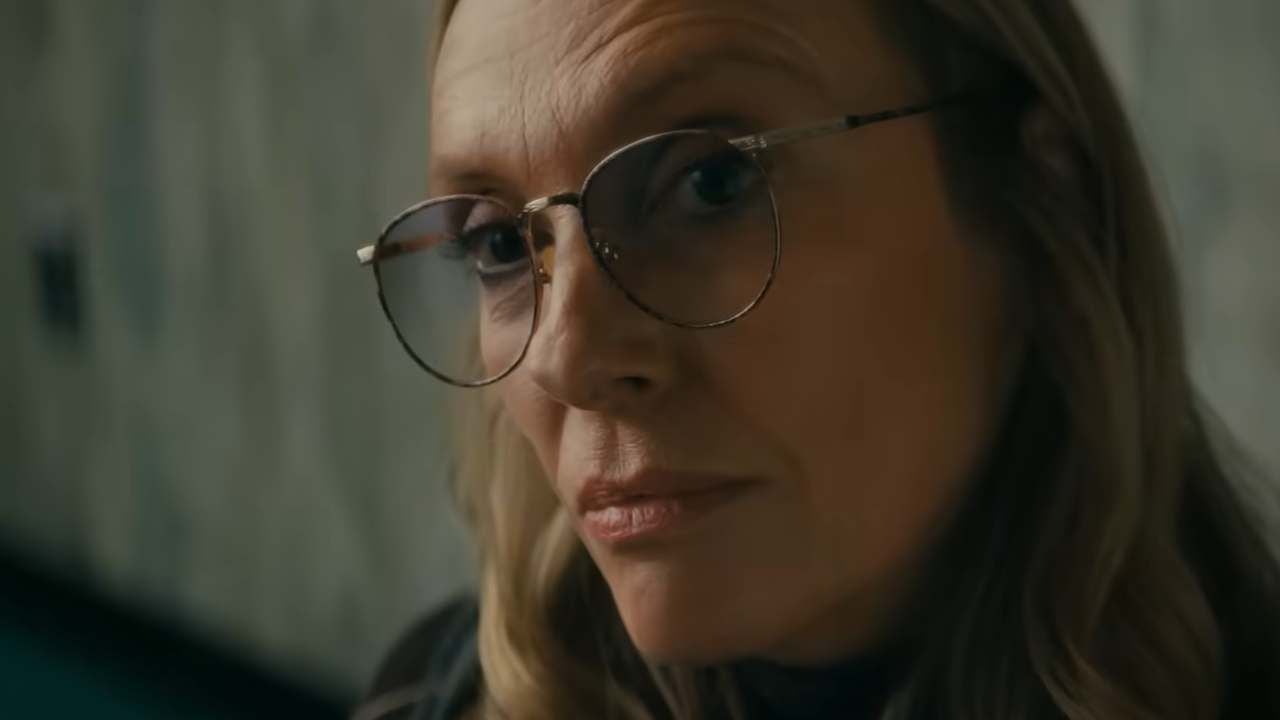 Toni Collette se luce en una miniserie policial que se volvió el gran estreno de Netflix