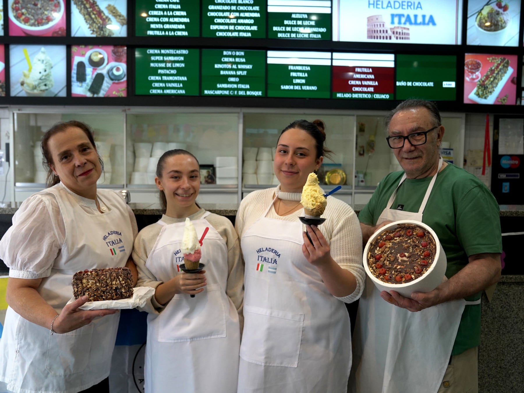 Monte Castro conserva un gelato de familia que lleva seis décadas elaborándose igual