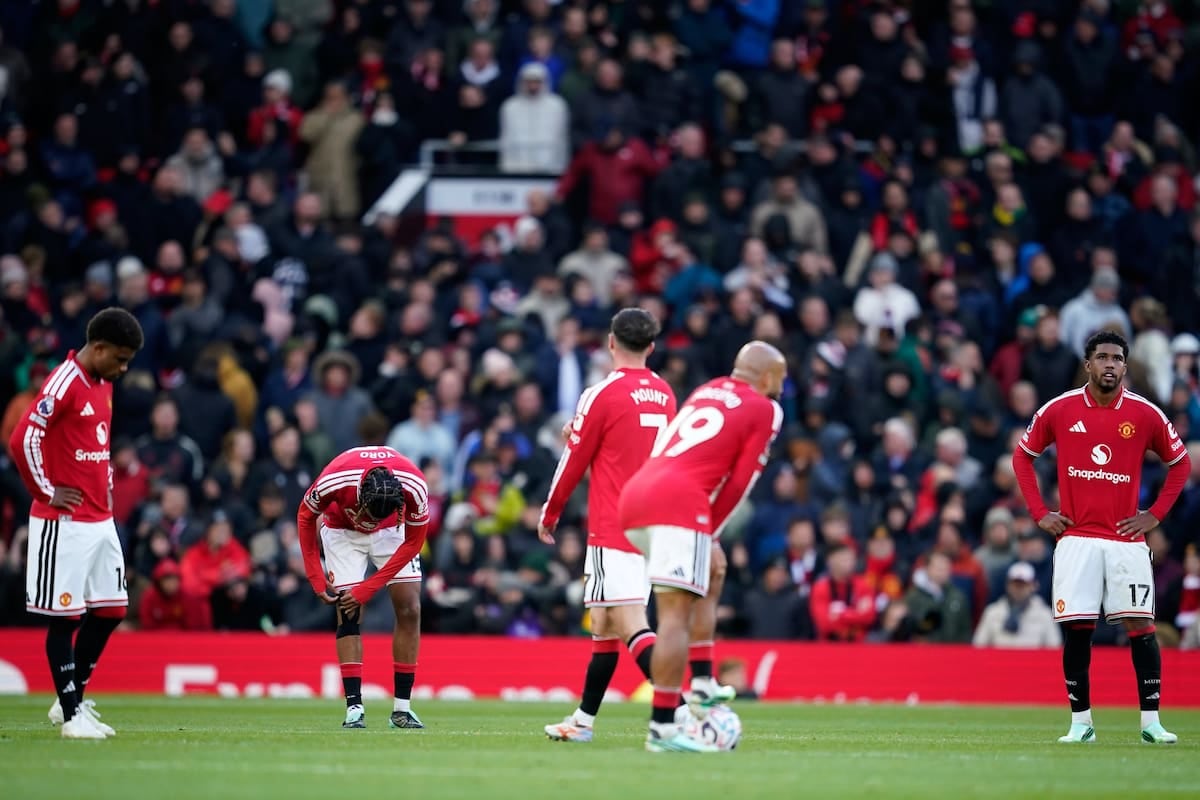 El United vuelve a la nezperanza y Bournemouth lo deja al borde del descenso