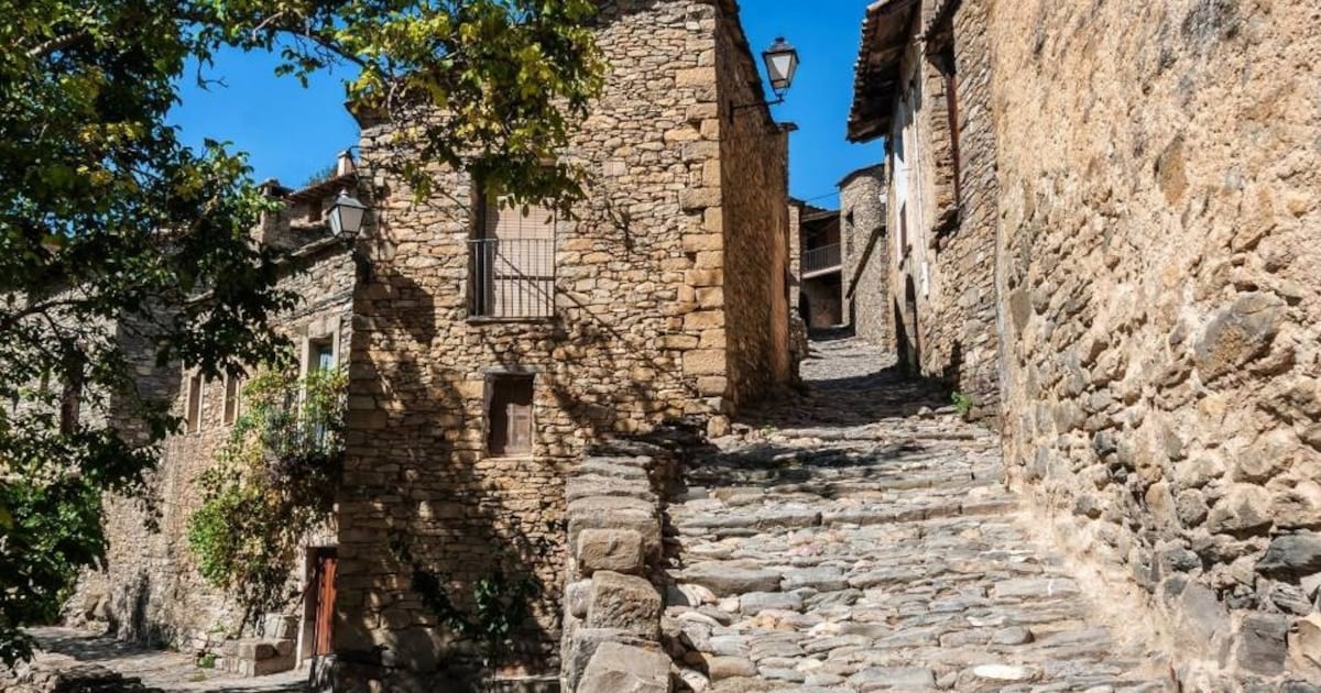 Montañana: veinte vecinos y una Pons medieval que conserva su essence